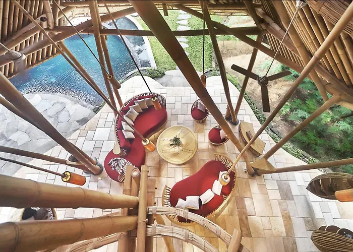 Cacao House 4bds Eco Bamboo House, Pool, Near School Bali *