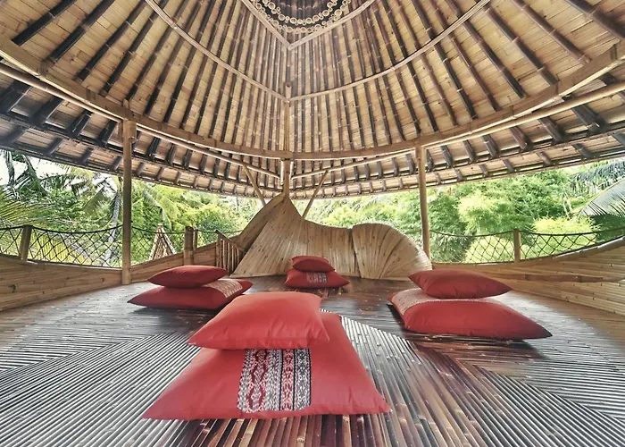Cacao House 4bds Eco Bamboo House, Pool, Near School Bali ヴィラ Bringkit