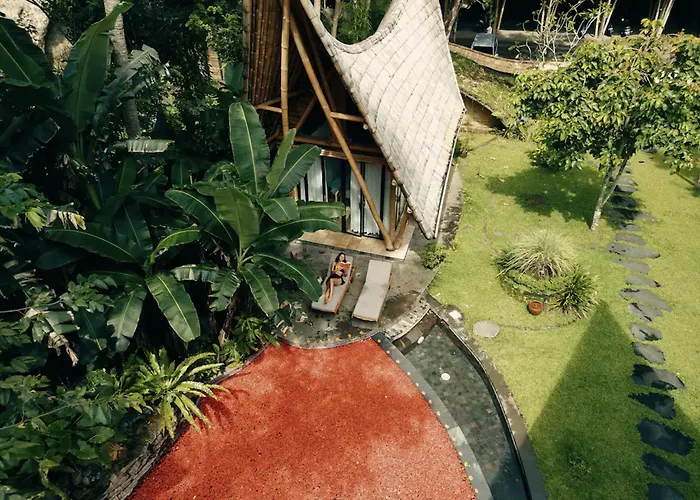 Cacao House 4bds Eco Bamboo House, Pool, Near School Bali ヴィラ