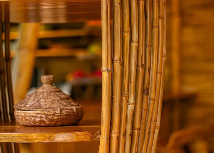 Cacao House 4bds Eco Bamboo House, Pool, Near School Bali *