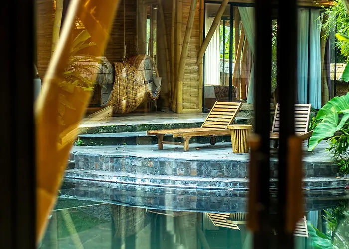 Cacao House 4bds Eco Bamboo House, Pool, Near School Bali ヴィラ *