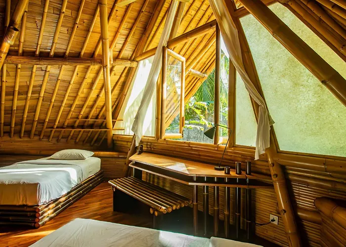 Cacao House 4bds Eco Bamboo House, Pool, Near School Bali ヴィラ Bringkit