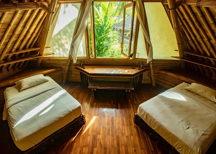 Cacao House 4bds Eco Bamboo House, Pool, Near School Bali ヴィラ