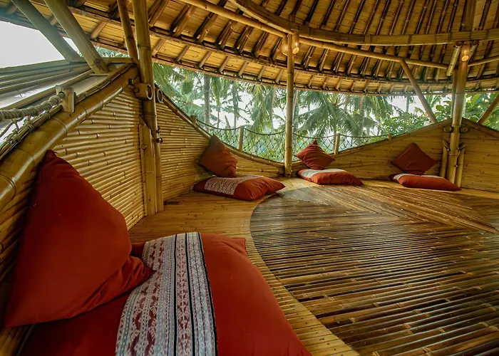 ヴィラ Cacao House 4bds Eco Bamboo House, Pool, Near School Bali *