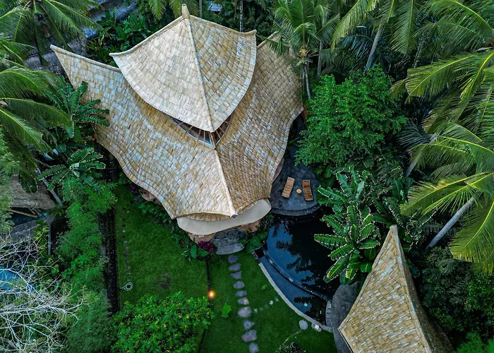 Cacao House 4bds Eco Bamboo House, Pool, Near School Bali Bringkit