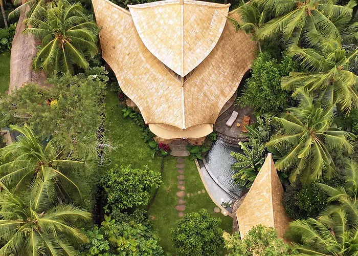 Cacao House 4bds Eco Bamboo House, Pool, Near School Bali Bringkit