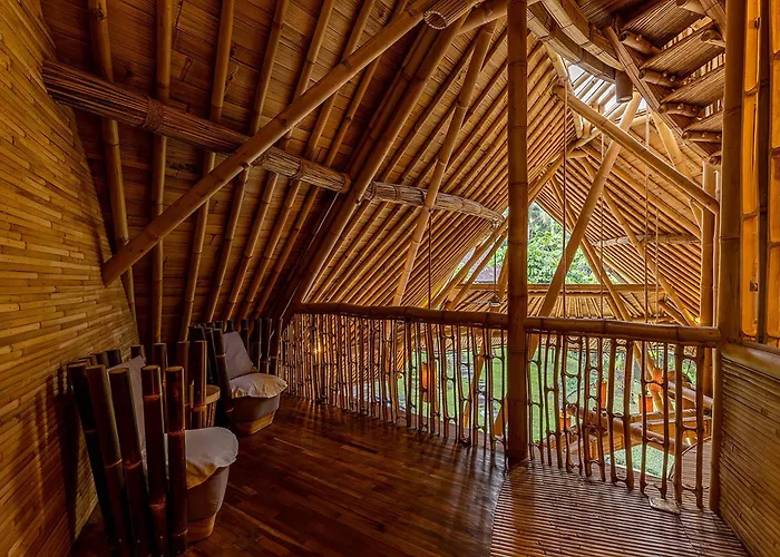 Cacao House 4bds Eco Bamboo House, Pool, Near School Bali * Bringkit